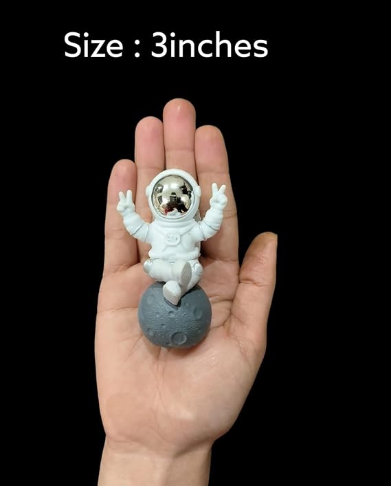 Street27 Cute Outer Space Astronaut Figurine Action Figure Toys Statue